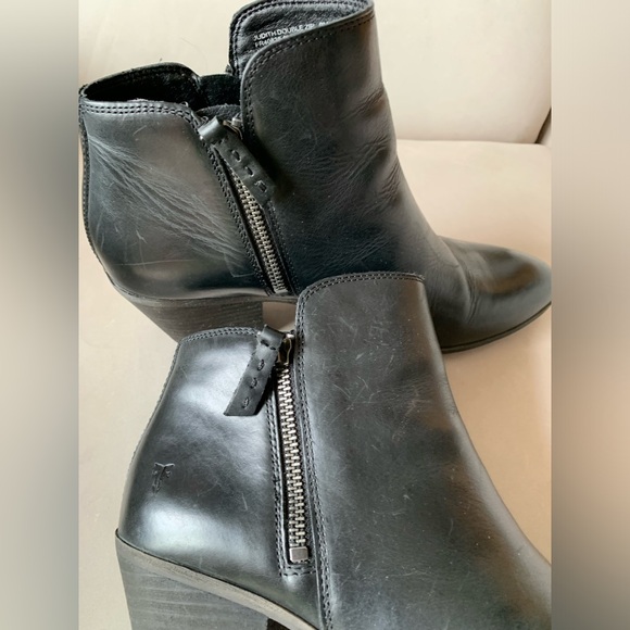 Frye Shoes - FRYE Judith Double Zip Leather Women’s Ankle Boots, size 9M